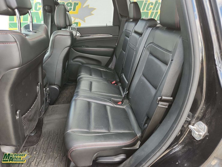 2017-jeep-grand-cherokee-image-26