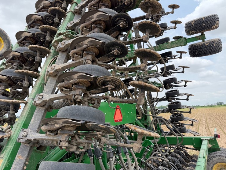 john-deere-1890-image-43