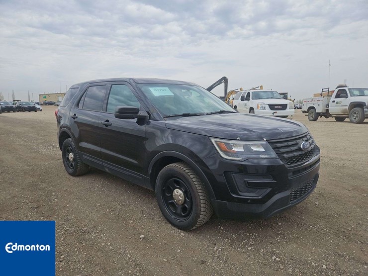 2019-ford-explorer-image-2