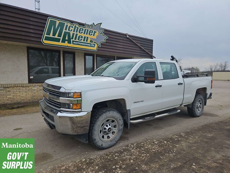 2017-chevrolet-silverado-3500hd-image-1