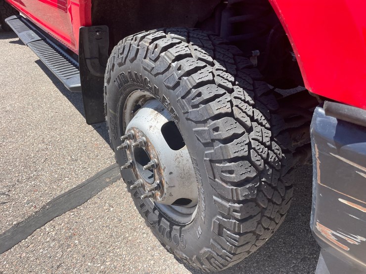 2020-ford-f350-xl-image-16