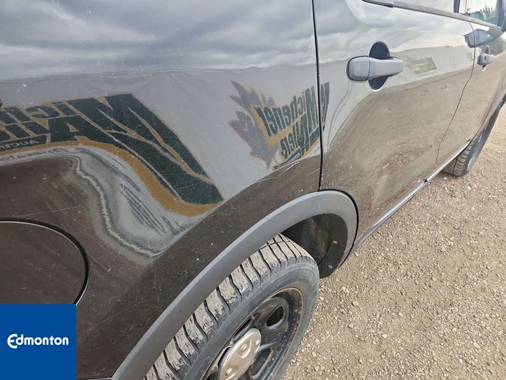 2015-ford-explorer-image-35