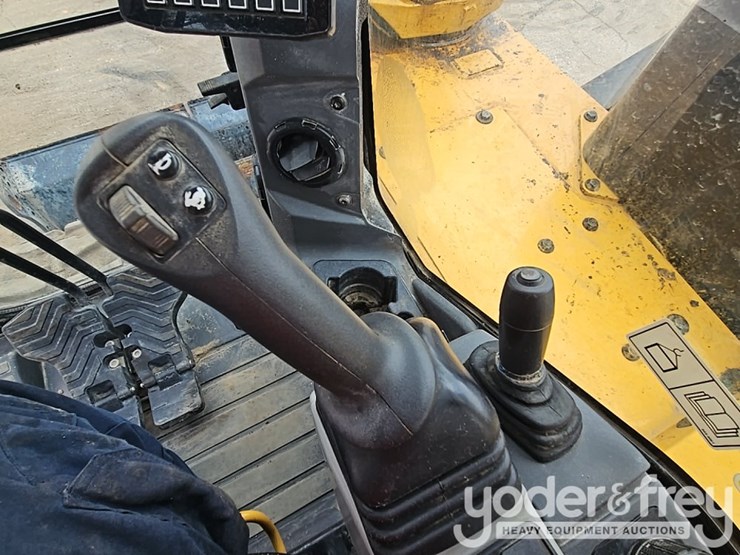 2020-caterpillar-308-image-45