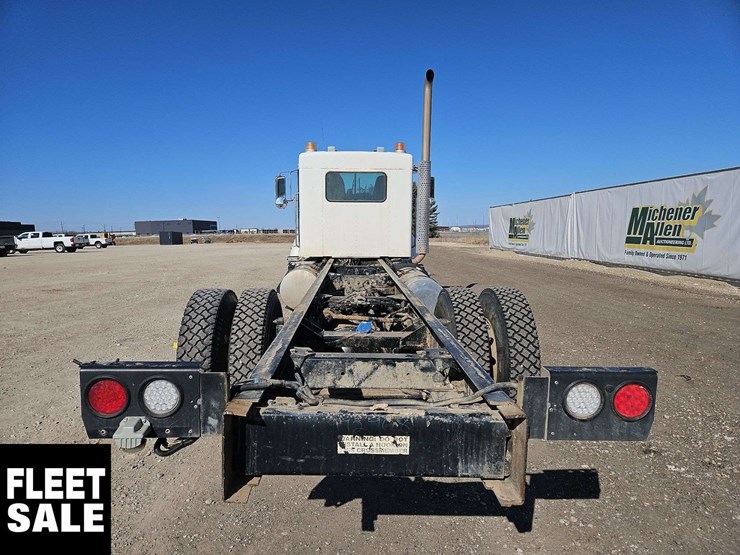 2015-kenworth-t370-image-7
