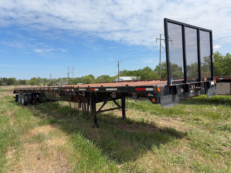 2015-precision-truss-extendable-trailer-image-3