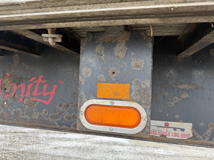 2016-fontaine-flat-bed-trailer-image-30