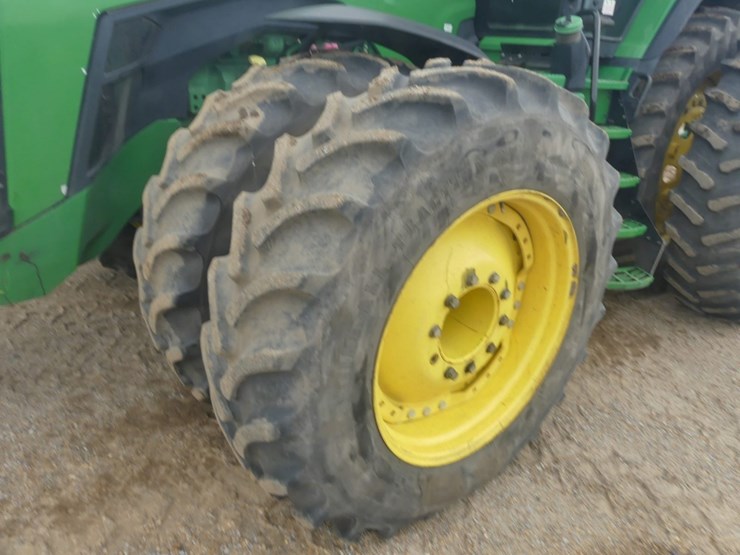 john-deere-8r-310-image-8
