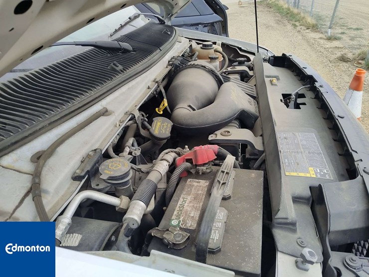 2013-ford-cargo-image-22