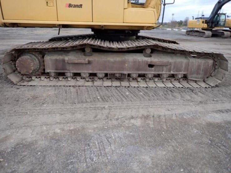 2001-deere-270-lc-image-82
