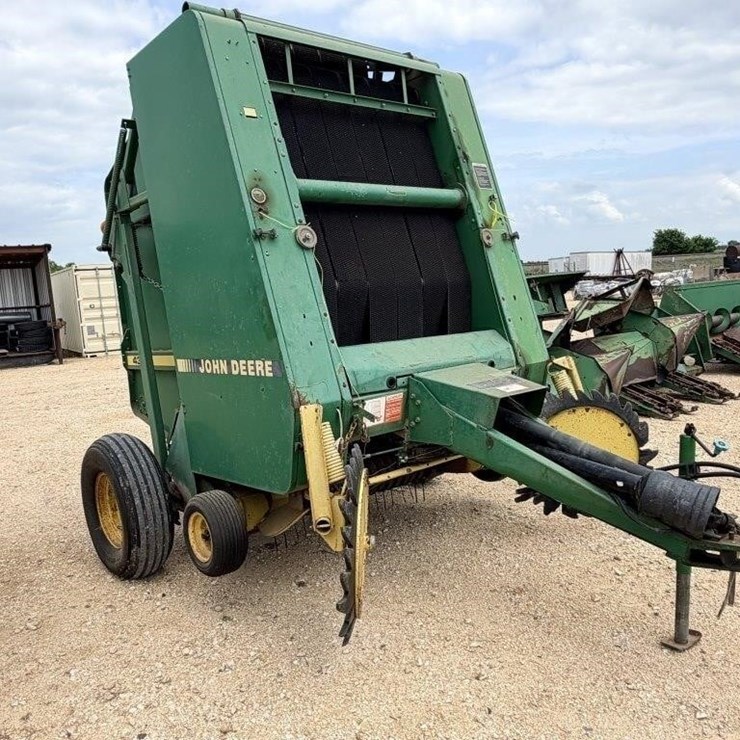JOHN DEERE 435