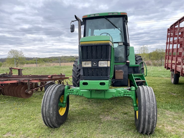 john-deere-7600-image-2