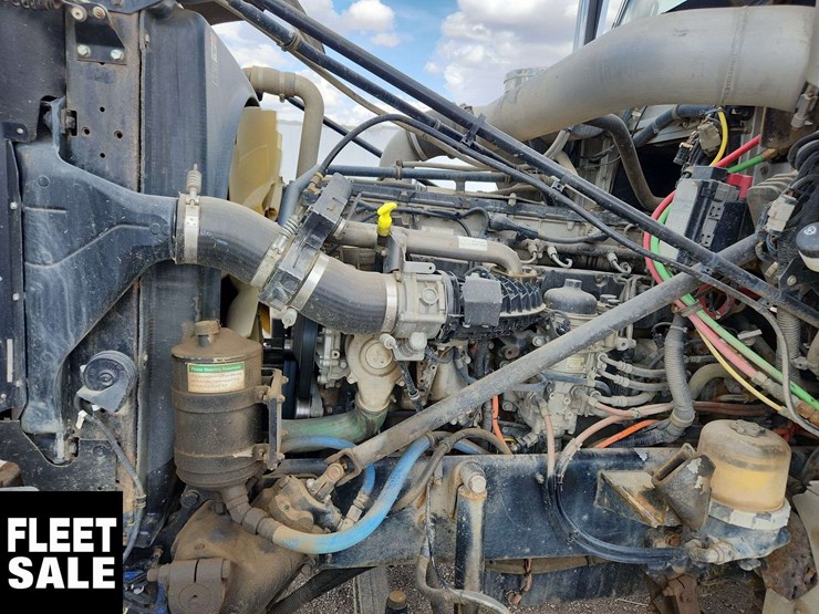 2015-western-star-4900-image-23