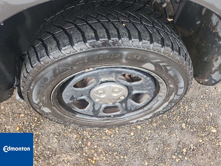 2018-ford-explorer-image-10