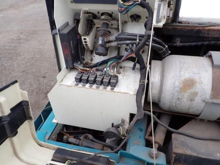 2001-tennant-7400-image-20
