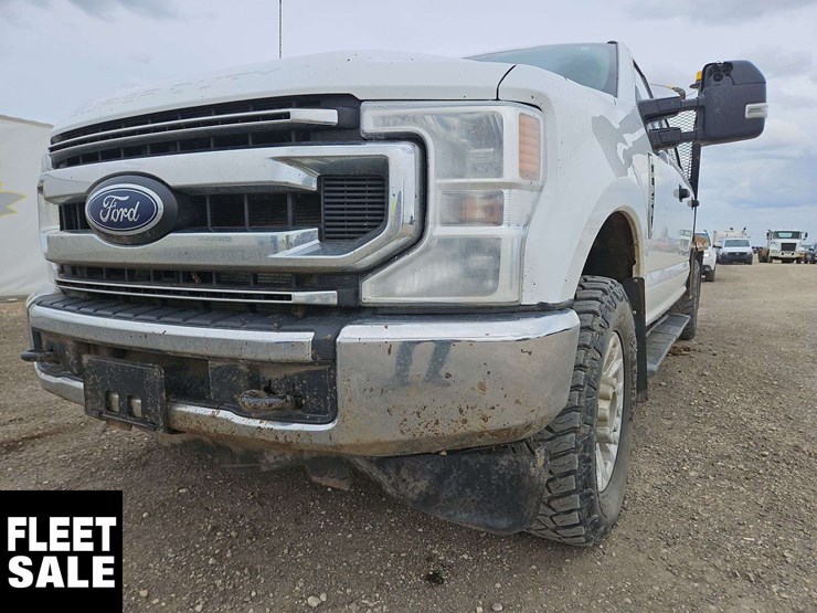 2022-ford-f350-image-21