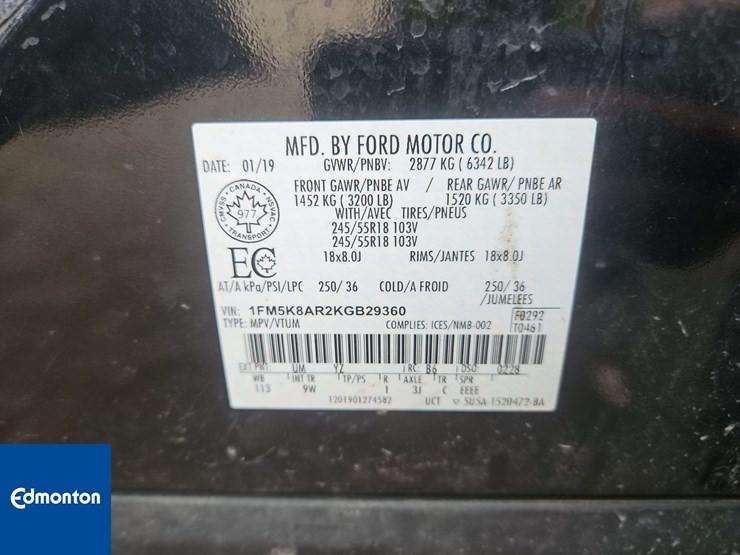 2019-ford-explorer-image-14