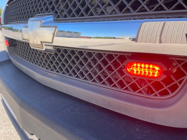 2004-chevrolet-2500-image-16