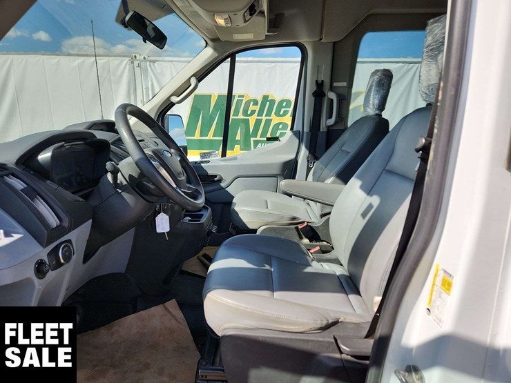 2019-ford-transit-image-22