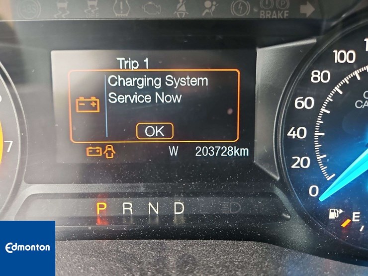 2019-ford-explorer-image-27