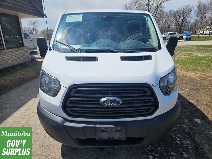 2017-ford-transit-image-8