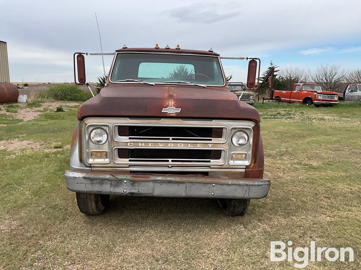 1967-chevrolet-50-image-2