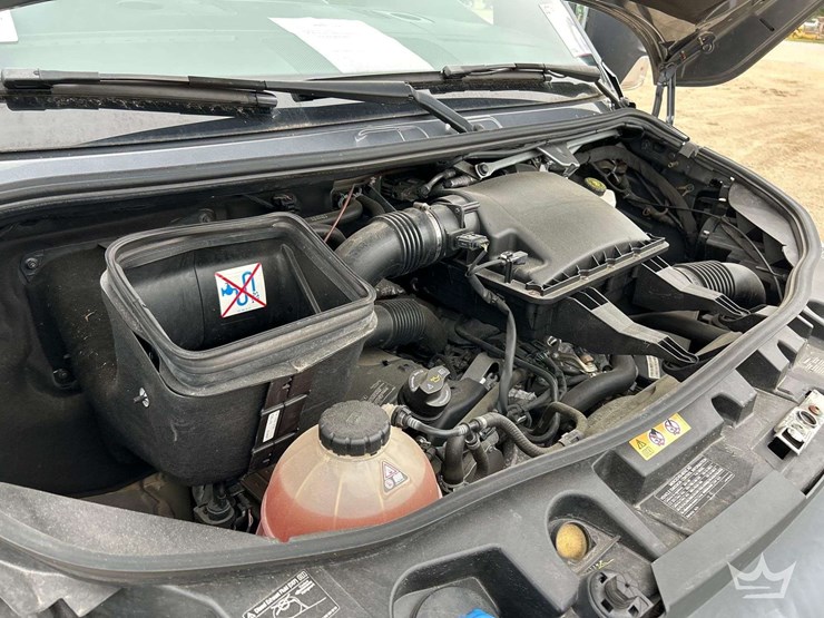 2021-mercedes-benz-sprinter-4500-image-10