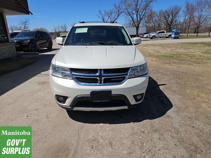 2012-dodge-journey-image-8