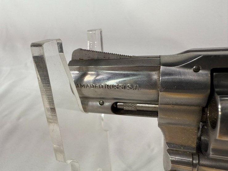 #66-•-rossi-m885-38-special-revlover-w208110-image-9