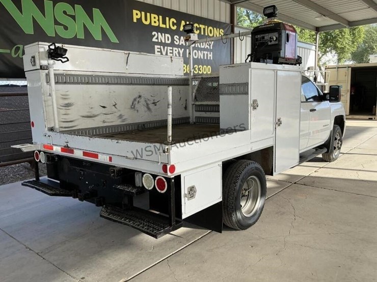 2015-chevrolet-silverado-3500hd-image-7