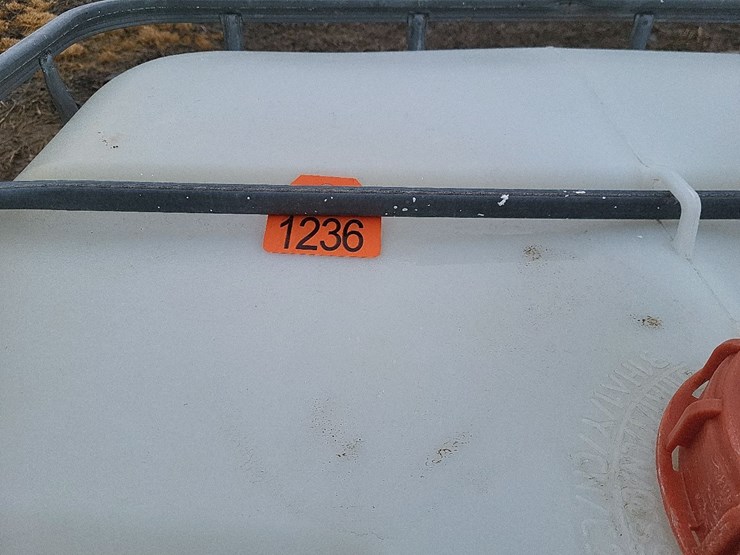 tote-w/valve---tag-#1236-image-2