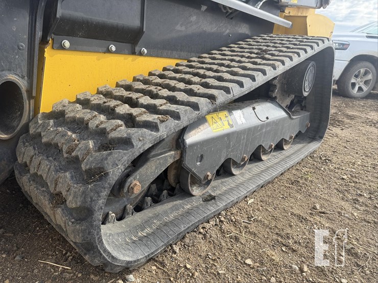 2021-new-holland-c332-image-25