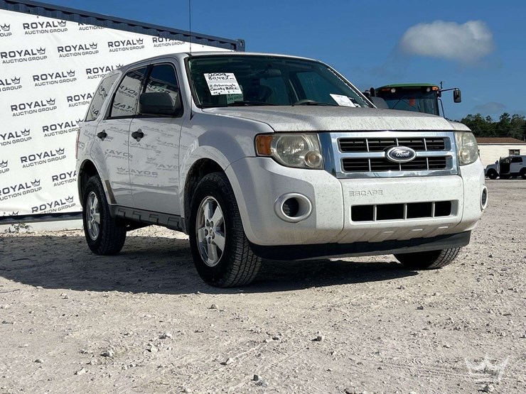 2009-ford-escape-image-2
