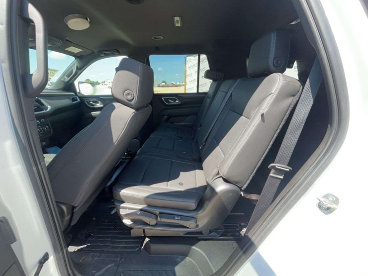 2021-chevrolet-tahoe-image-24