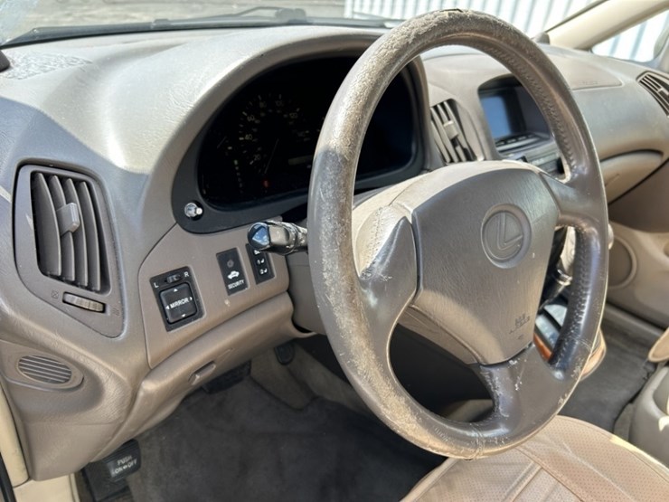 2000-lexus-rx300-image-20
