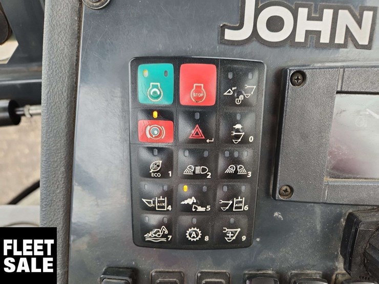 deere-410l-image-9