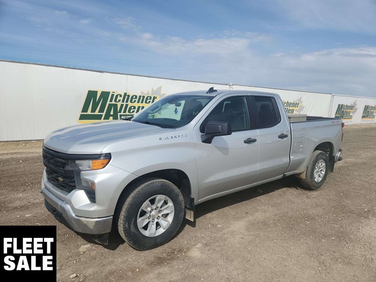 2022-chevrolet-silverado-1500-image-1