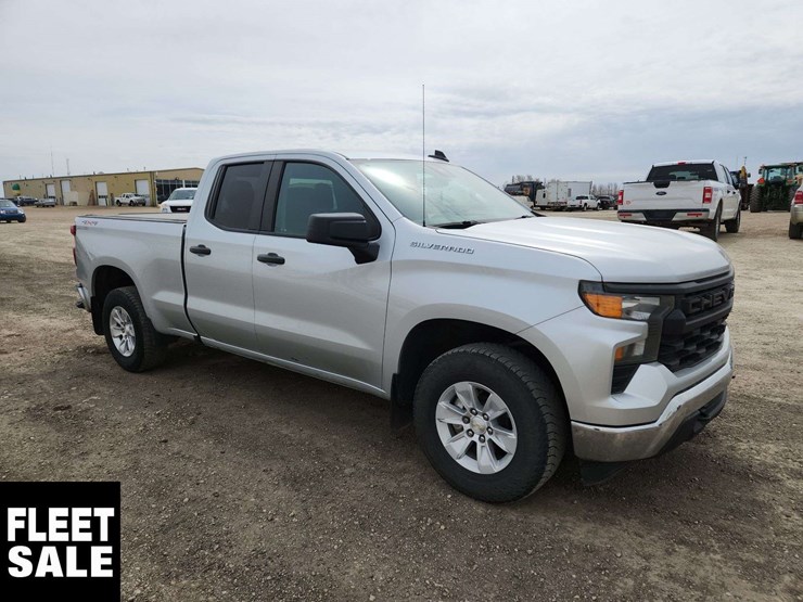 2022-chevrolet-silverado-1500-image-2