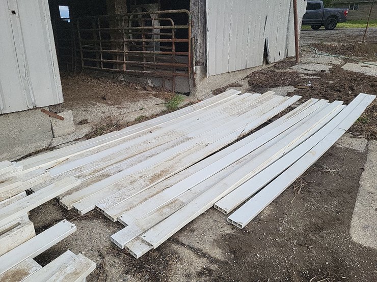 pvc-white-fence-w/post-image-8
