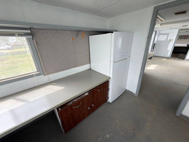mobile-office-trailer-image-23