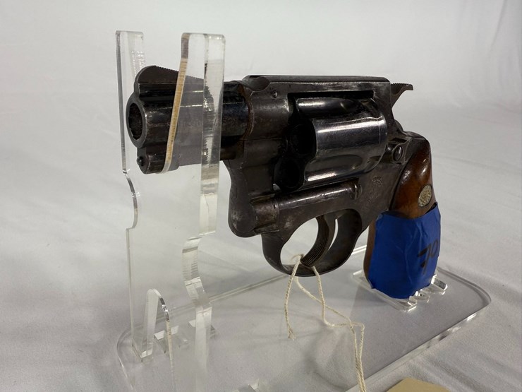 #70-•-smith-&-wesson-32-i-38-special-revolver-121087-image-2