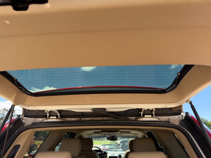 2007-cadillac-escalade-image-54