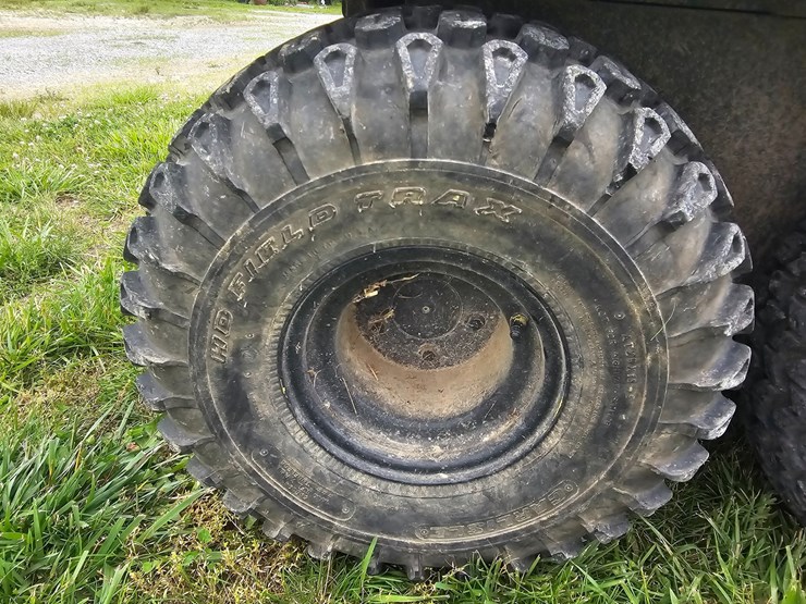 john-deere-gator-image-41