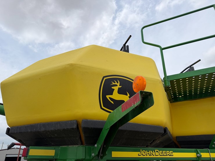john-deere-1890-image-145