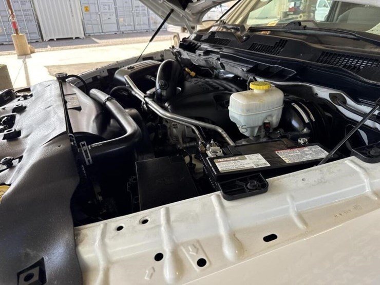 2017-dodge-2500-image-13