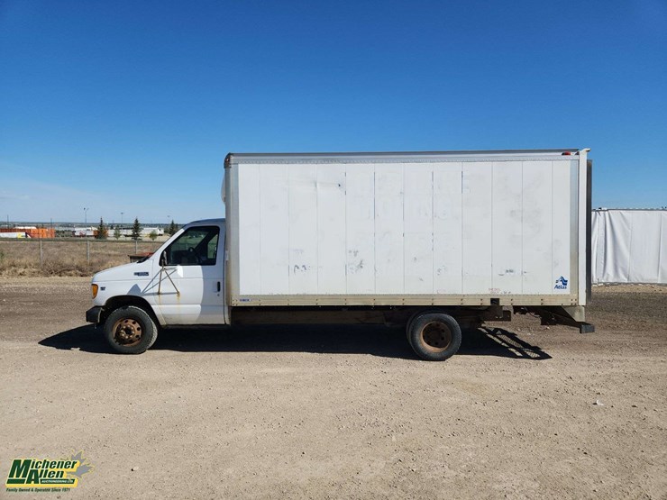 2000-ford-e-super-duty-image-18