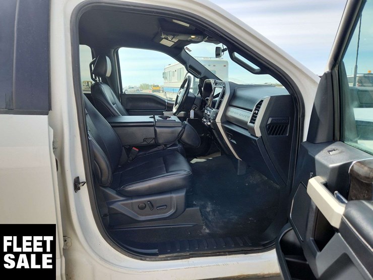 2022-ford-f250-image-26