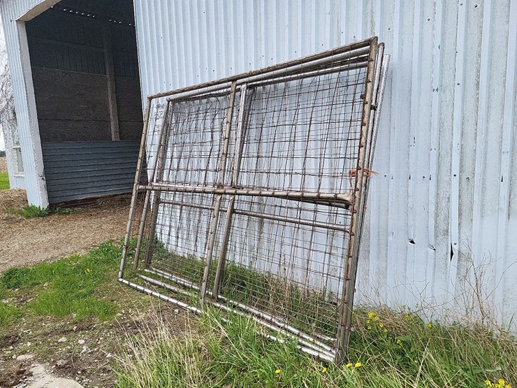 1500'-+/---of-deer/elk-fence-w/(4)-gates-image-16
