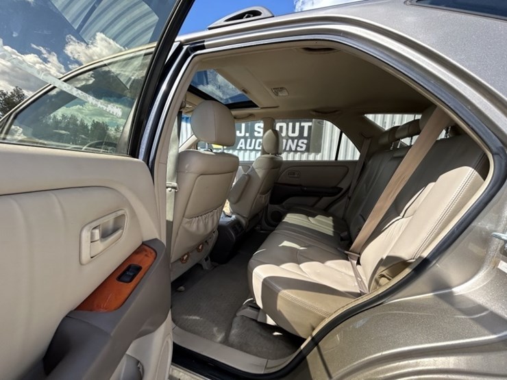 2000-lexus-rx300-image-23