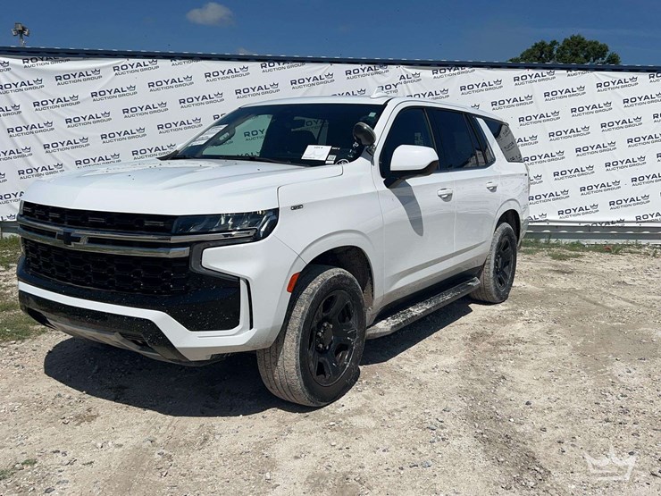 2021-chevrolet-tahoe-image-1