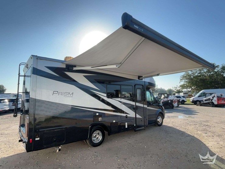 2021-mercedes-benz-sprinter-3500-xd-image-3